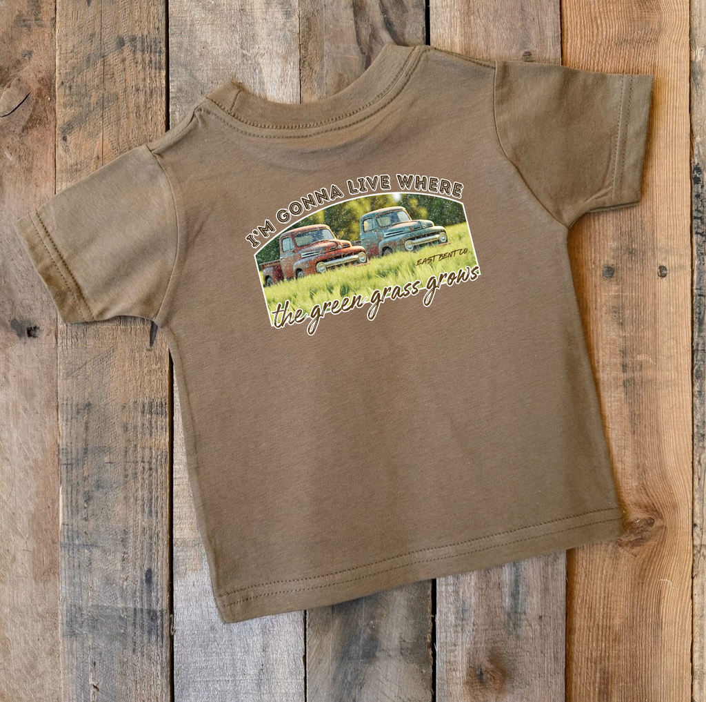Where The Green Grass Grows Short Sleeve Shirt