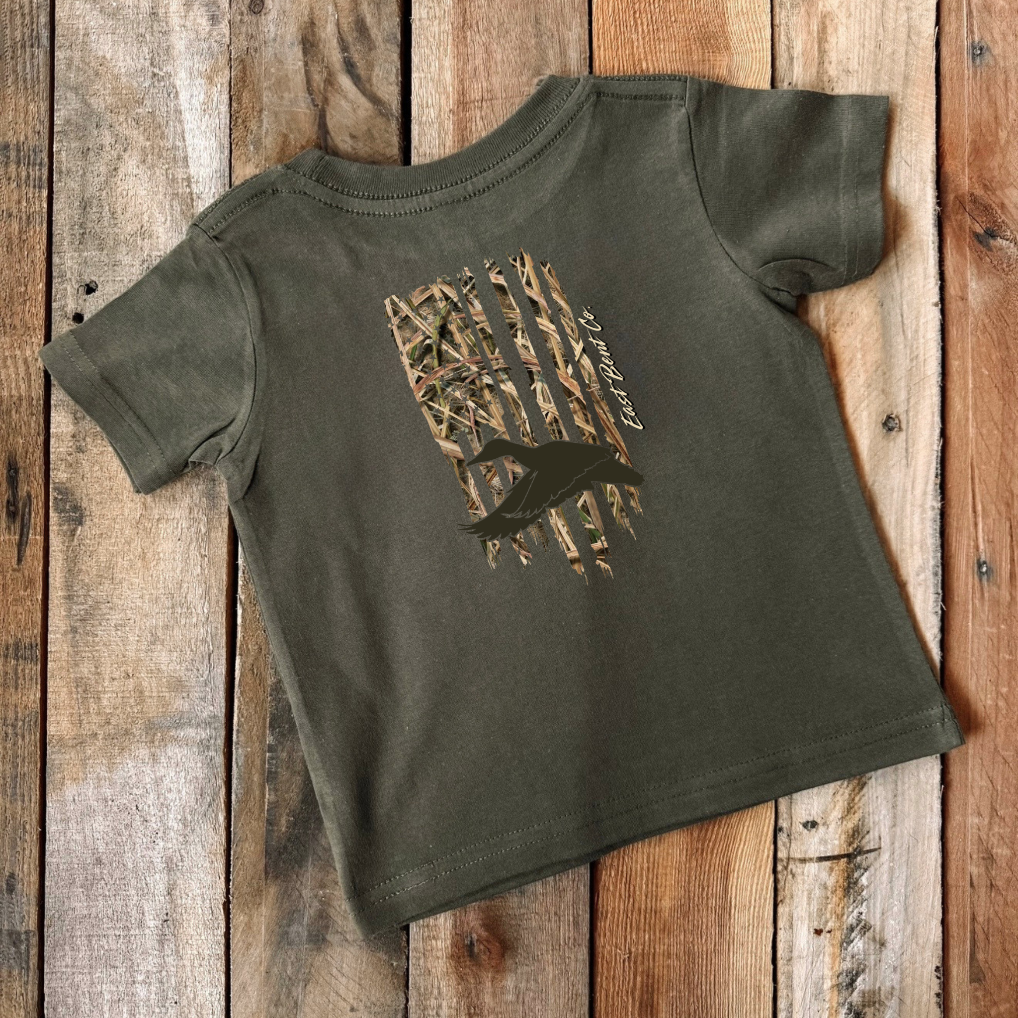 Camo Flying Duck Flag Short Sleeve Shirt