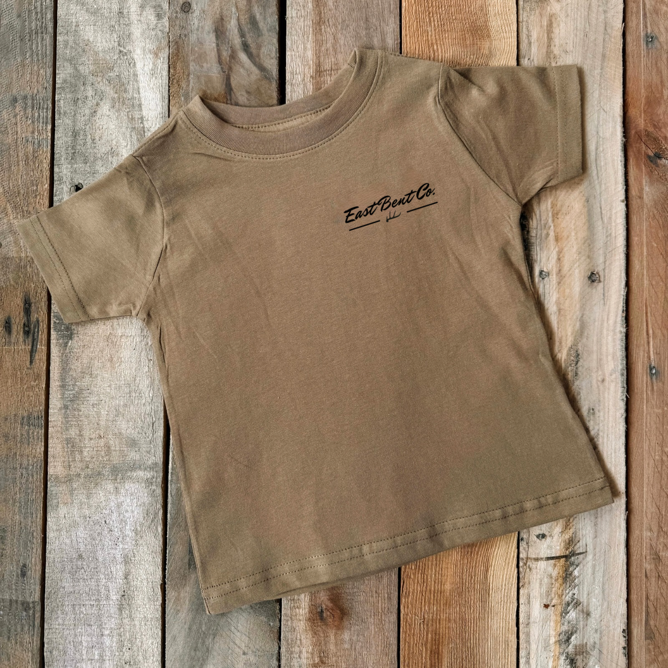 Black Lab Duck Hunting Short Sleeve Shirt