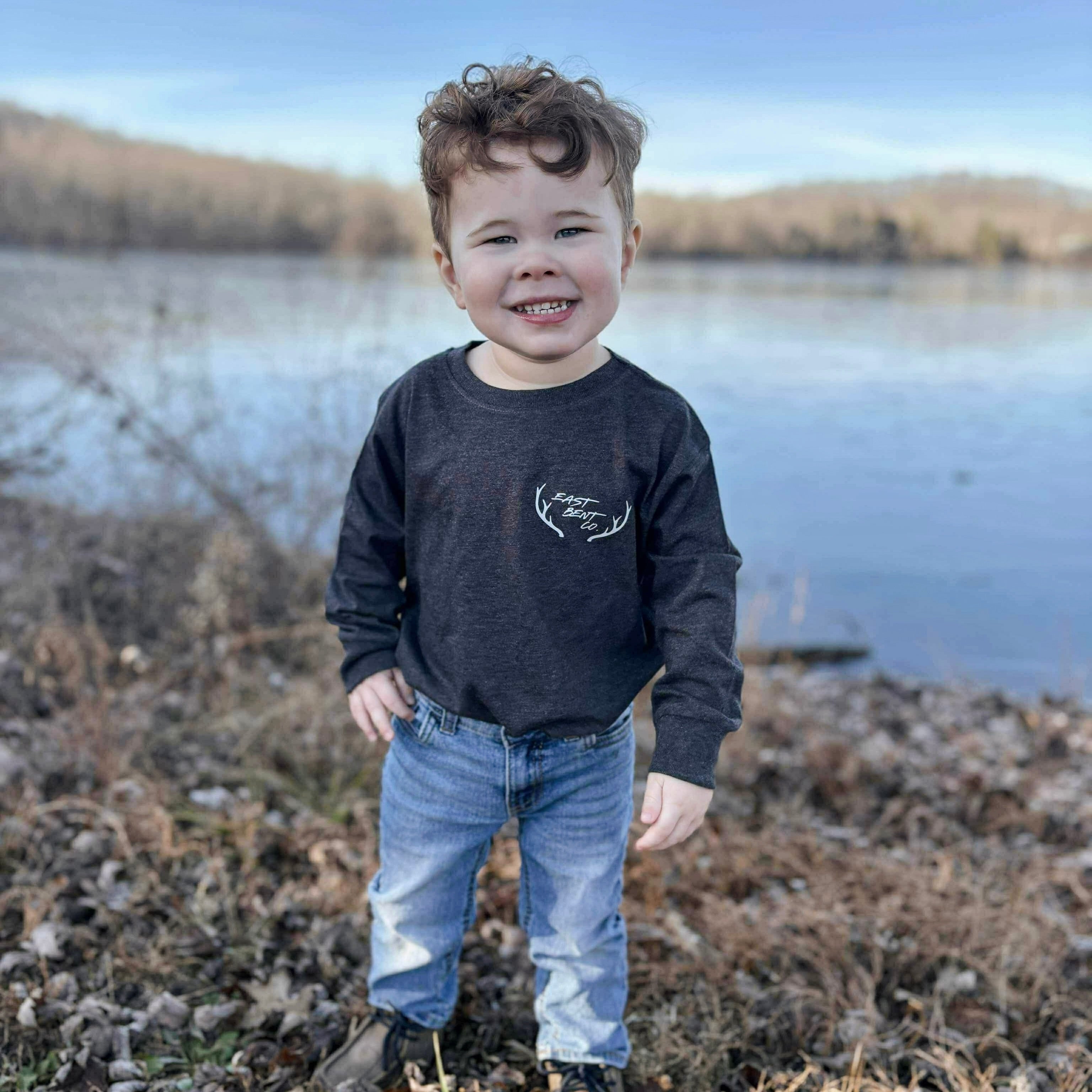Deer Hunting Arrowhead Kids Long Sleeve Shirt