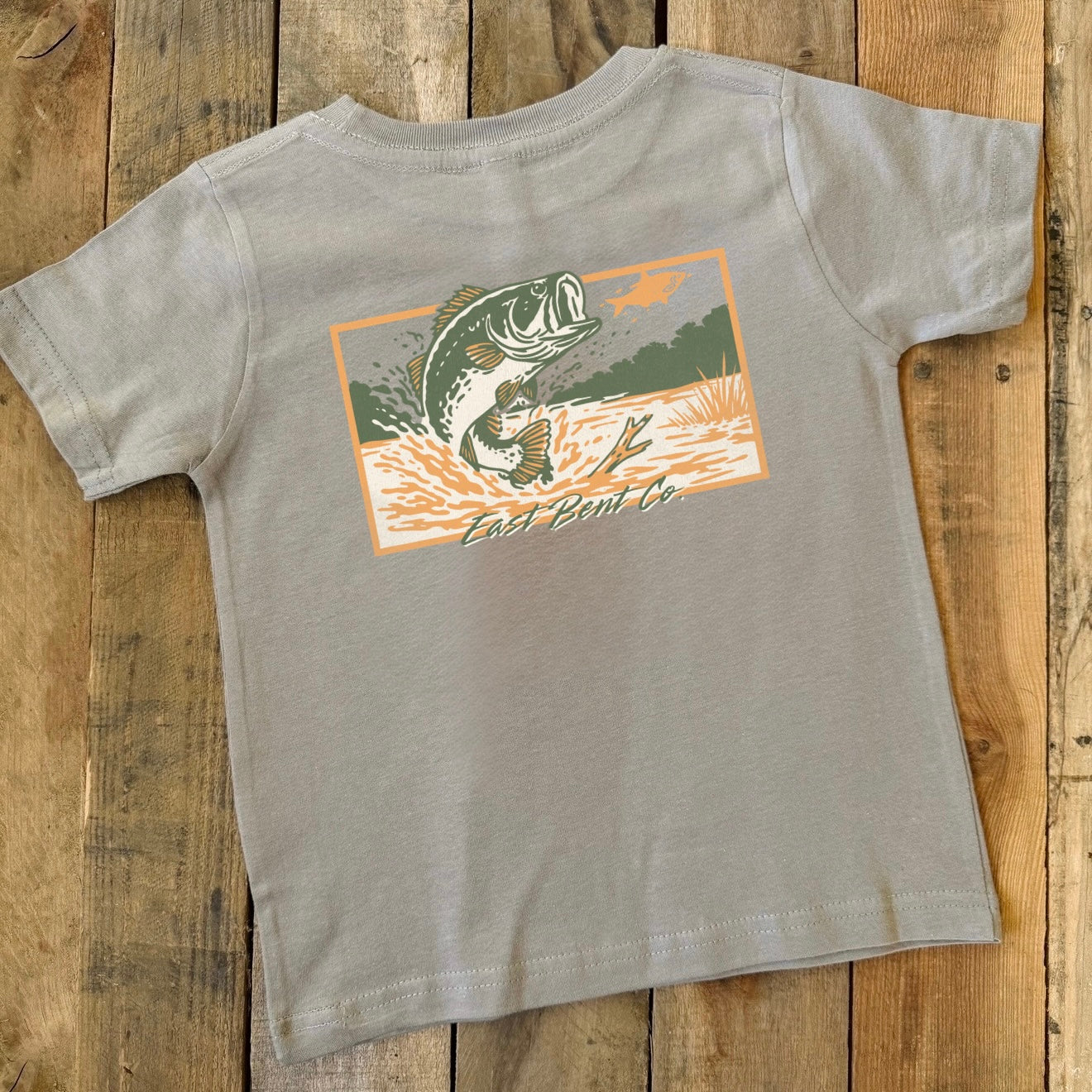 Largemouth Bass Fishing Short Sleeve Shirt