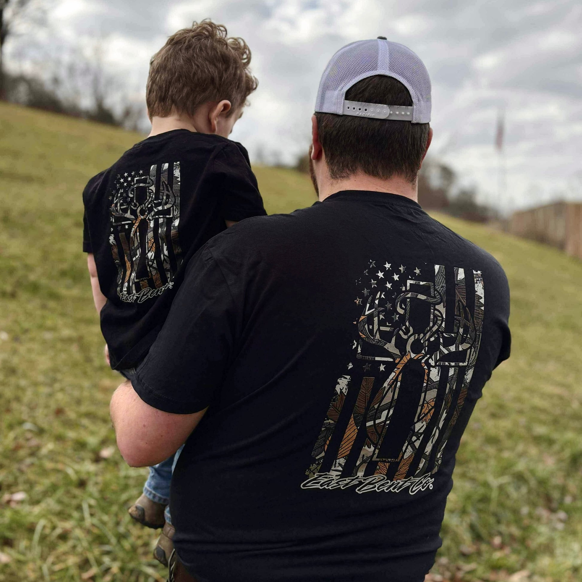 EBC Camo Distressed Hunting Cross Kids Short Sleeve Shirt